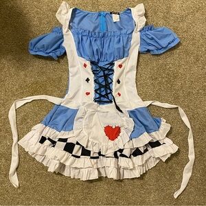 Alice in Wonderland Halloween costume